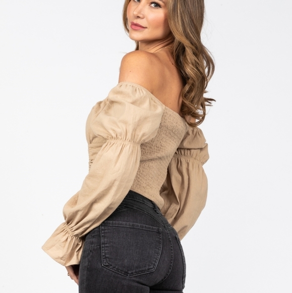 👕Taupe Woven Rouched Crop Top - Picture 3 of 5